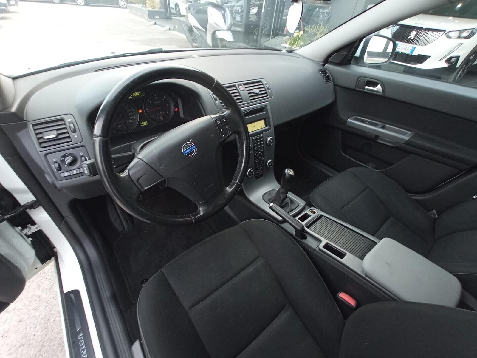 VOLVO V50 - 1.6 DIESEL - 114 CV - BVM