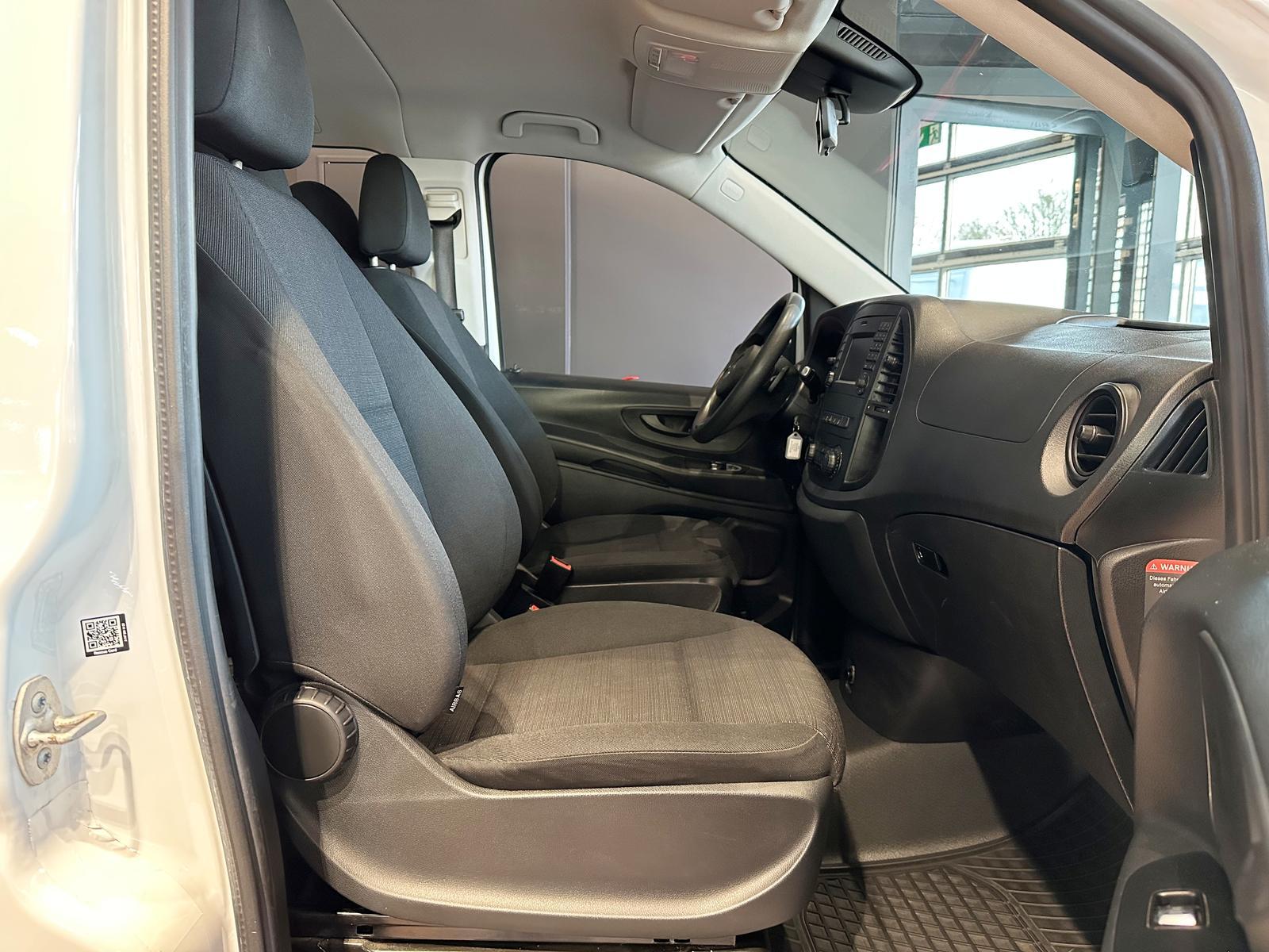 Mercedes-Benz VITO TOURER 114 4X4 LANG 2xSCH-TÜR 8SITZE STANDH