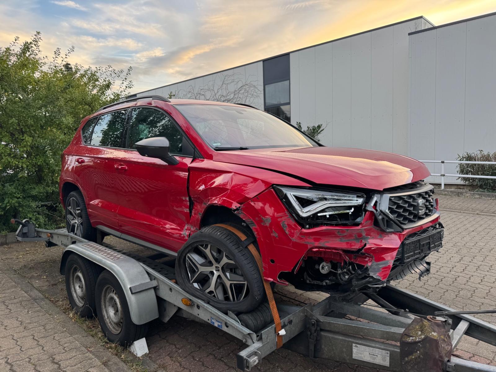 Seat Ateca 2.0 TSI FR 4Drive DSG 4X4 DINAMICA+19"+AHK