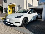 Tesla Model Y RWD AHK  29.999Euro - Tesla Model Y in Solingen