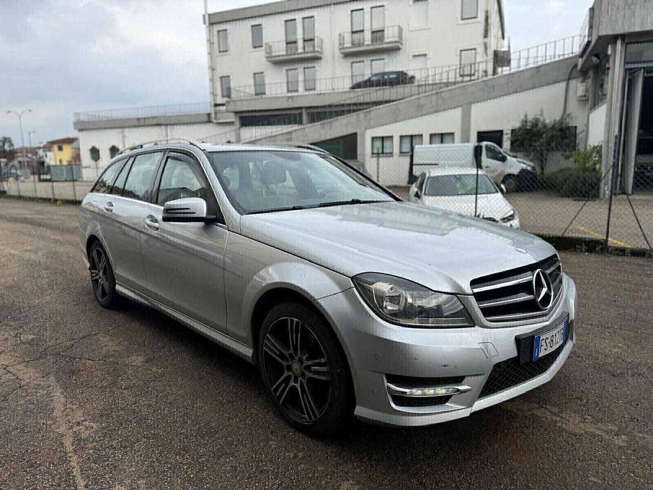 Mercedes-Benz C200 2014 — rear view