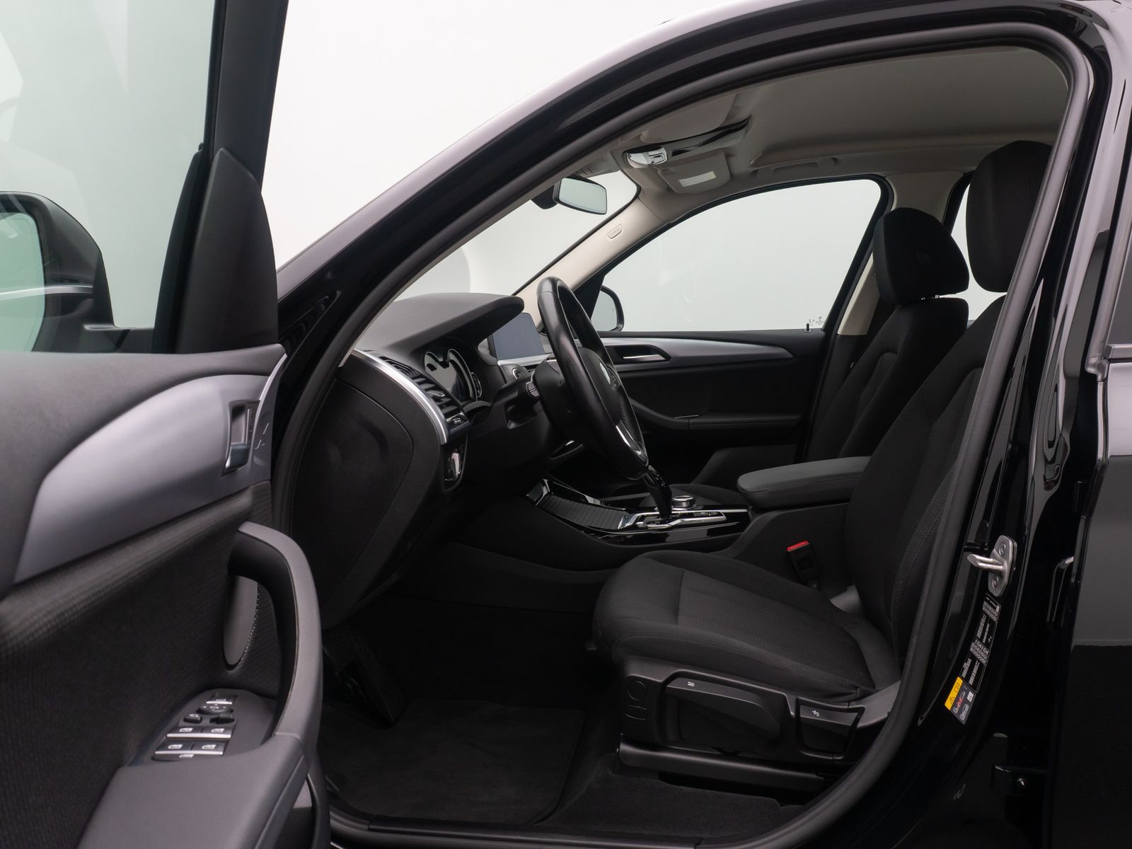 Fahrzeugabbildung BMW X3 xD30e Kamera HUD DAB Komfort Sport LED 18Zoll