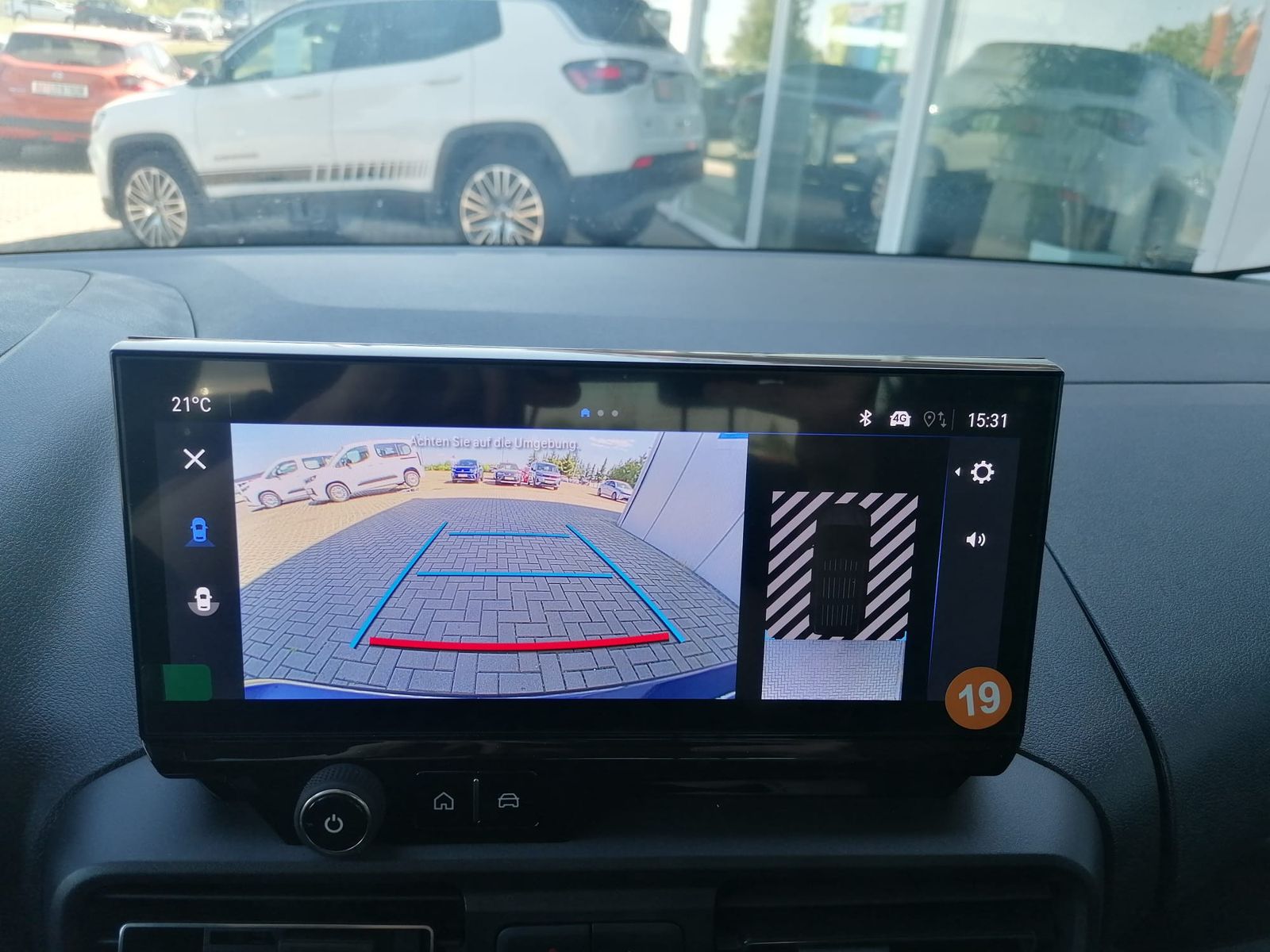 Fahrzeugabbildung Opel Combo 1.5 D PKW MATRIX-LED ALU KAMERA NAVI 10"