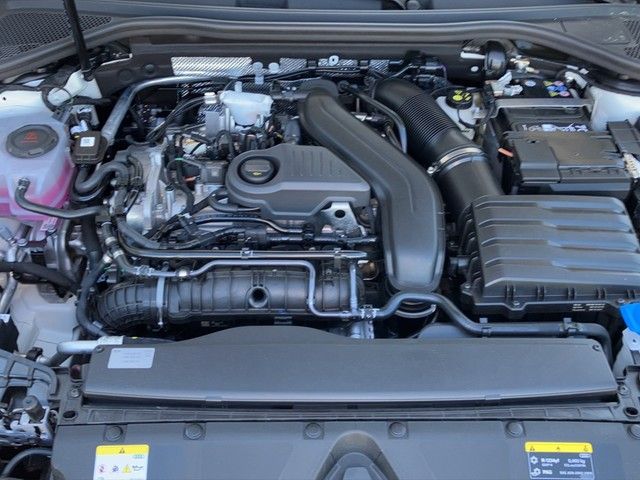 Fahrzeugabbildung Audi A3 Limousine 35 TFSI S-line MATRIX HUD Navi SONO