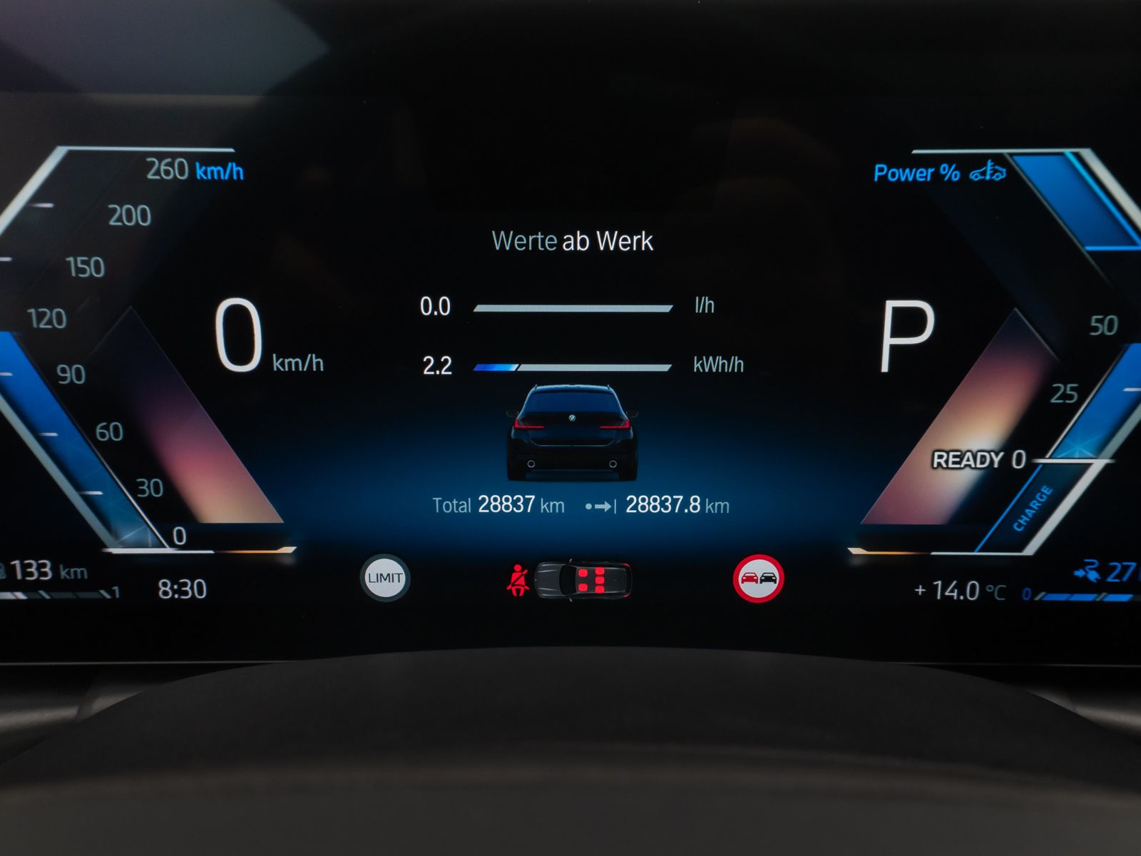 Fahrzeugabbildung BMW 320e Panoram Kamera HUD DAB HiFi Geschwindigkeit
