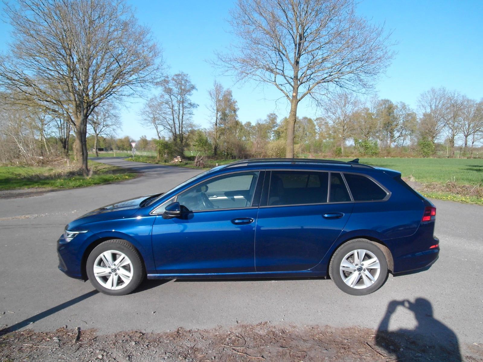 Volkswagen Golf 2.0 TDI SCR DSG Life Var.Life Werksgarantie, миниатюра 2