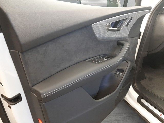 Fahrzeugabbildung Audi Q7 SUV S line TFSIe B&O PANO AHK Matrix Kamera