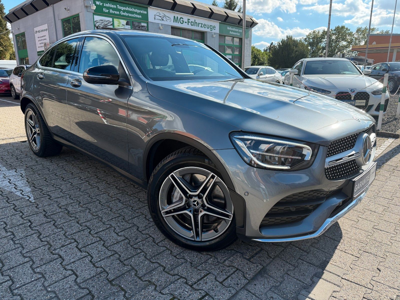 Fahrzeugabbildung Mercedes-Benz GLC 400 COUPE  4-MATIC AMG LINE LEDER SD STANDH.