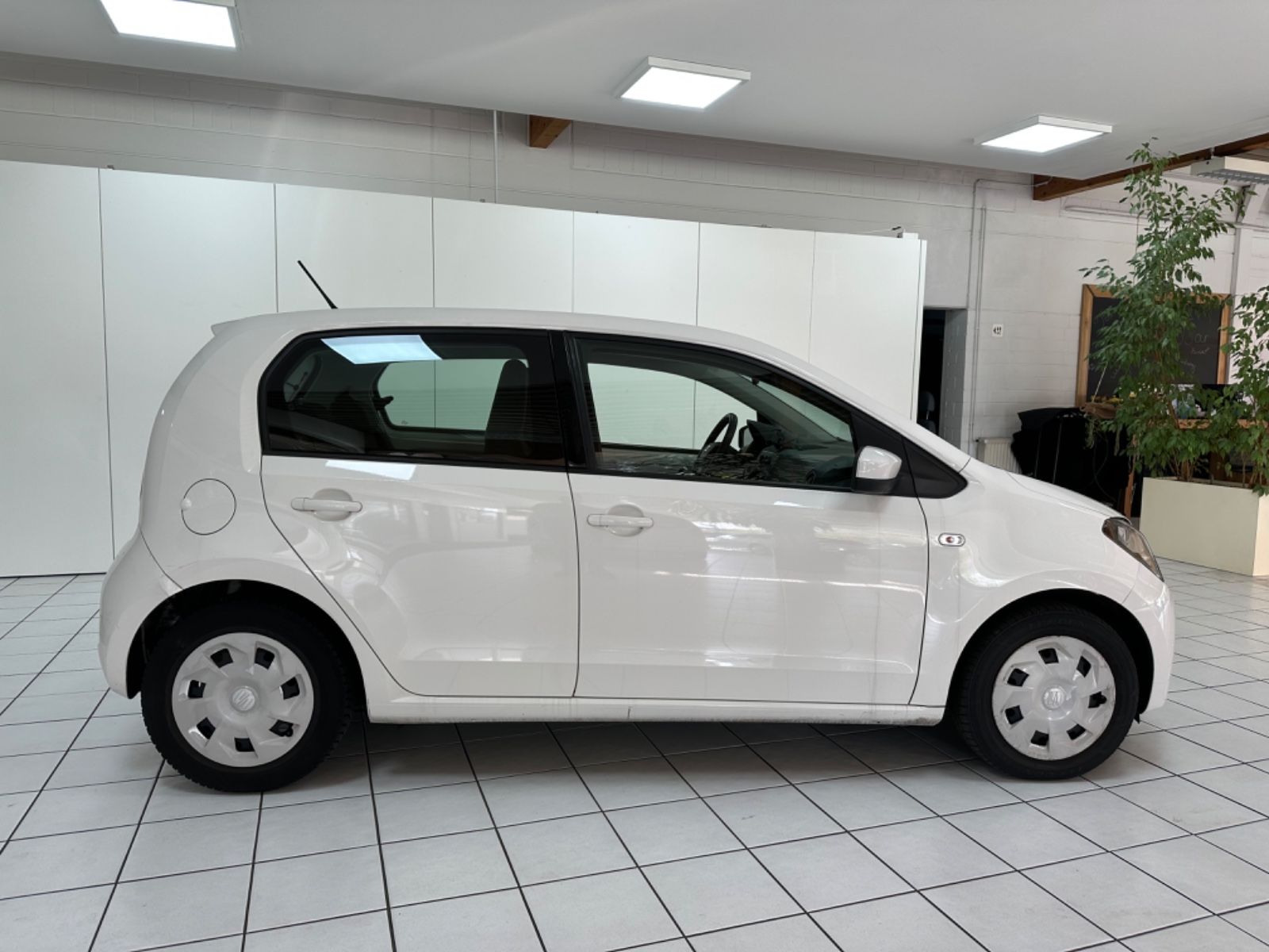 Fahrzeugabbildung SEAT Mii Style*Klima*Radio*