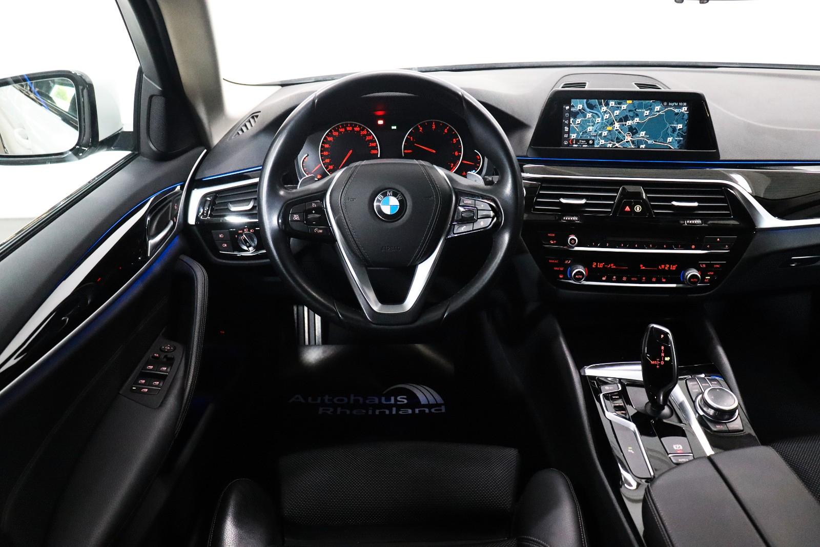 BMW 520i Sportline*SHADOW*LEDER*NAVI*LED*KAMERA