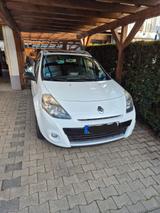 Renault Clio Grandtour Night & Day TCE 100 Eco2 Nigh... - Renault Clio Gebrauchtwagen in Freiburg