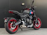 Triumph Trident 660 Triple Tribute LOW - Triumph Trident 660 Triple Tribute