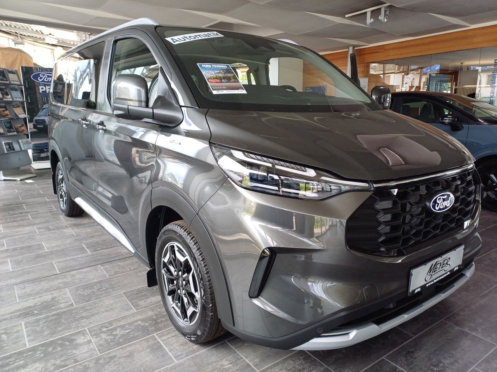 Ford Tourneo Custom Bus 320 L2 Tourneo Active FWD imagem 3