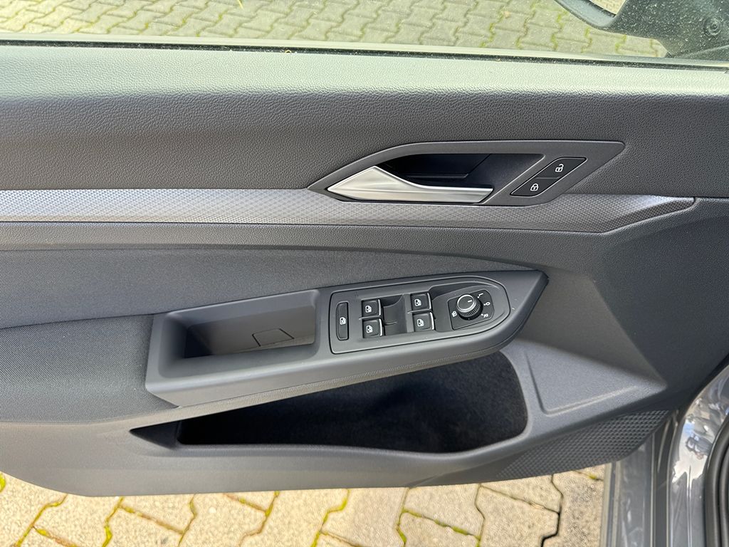 Golf VIII 1.5 eTSI DSG ACTIVE *MATRIX*NAVI*HUD*