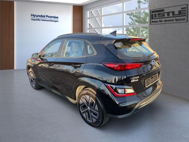 Fahrzeugabbildung Hyundai KONA Select Elektro 2WD +CARPLAY+RFK+SHZ+PDC+UVM