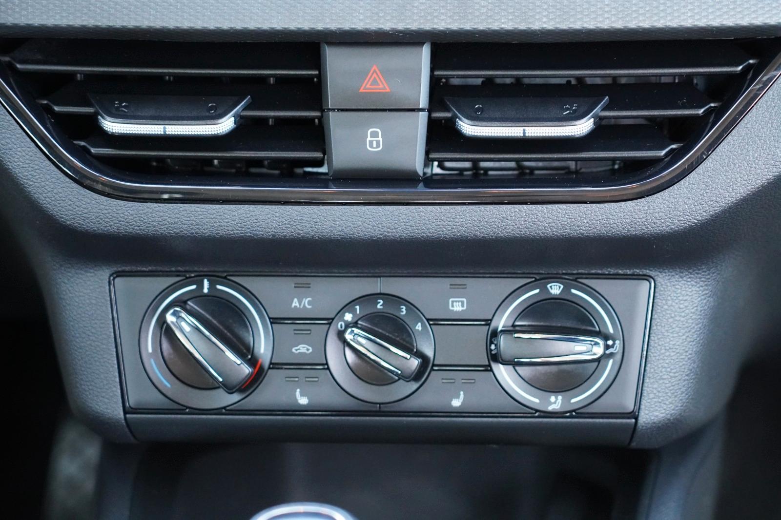 Skoda Kamiq Active MIT 3 JAHREN GARANTIE !!!