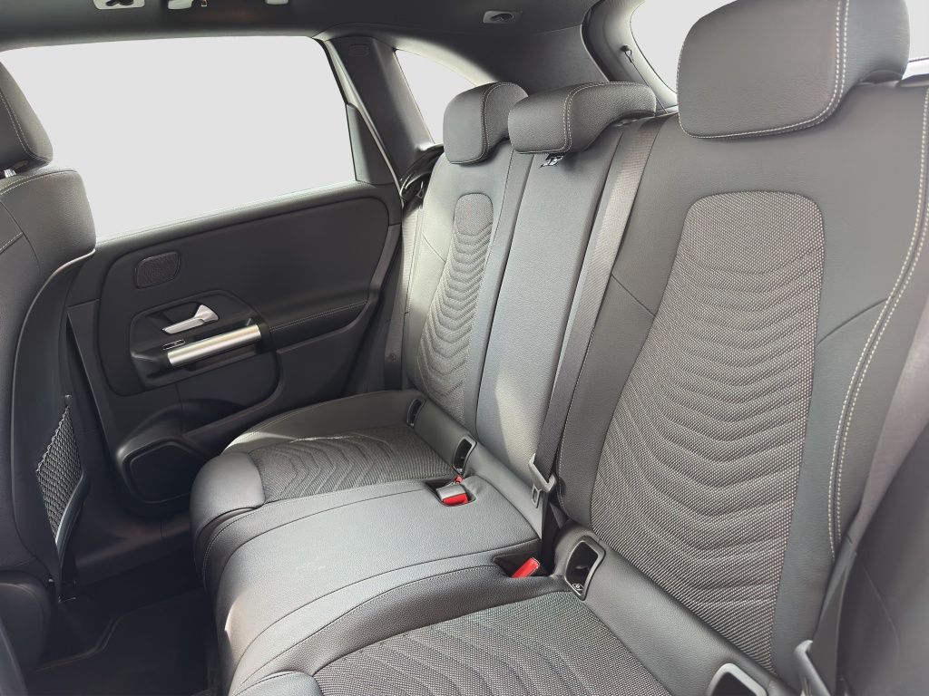 Fahrzeugabbildung Mercedes-Benz B 200 PROGRESSIVE*PANO*DISTR*TOTW*KAM