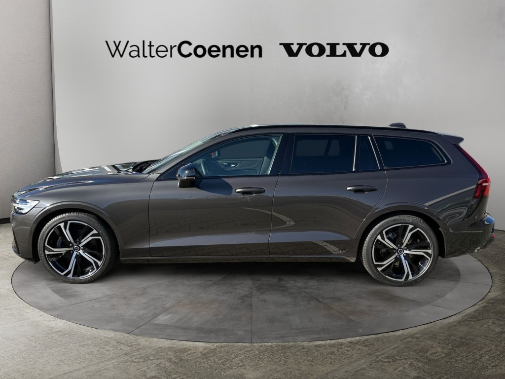 VOLVO V60 B4 B DKG Plus Dark VOLVO V60 B4 B DKG Plus Dark