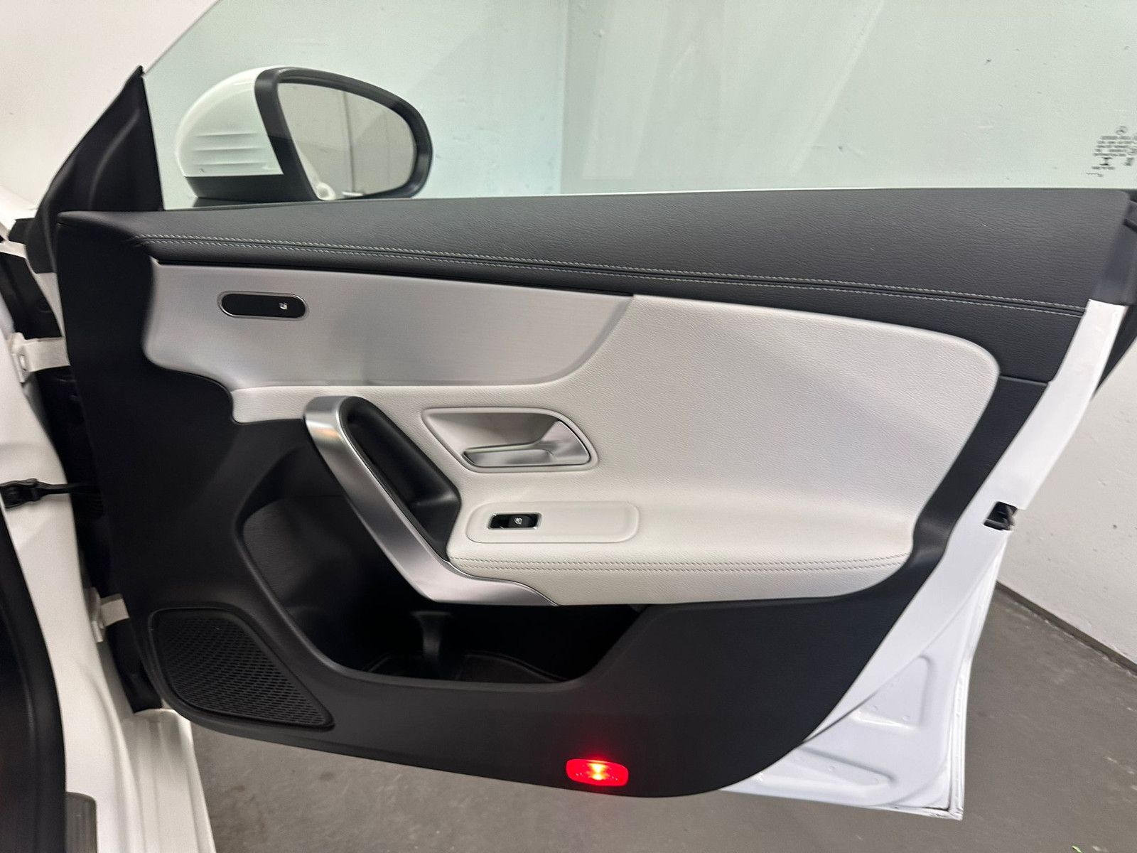 Fahrzeugabbildung Mercedes-Benz CLA 200 SB *AMG-LINE*NAVI*PANORAMA*SH*