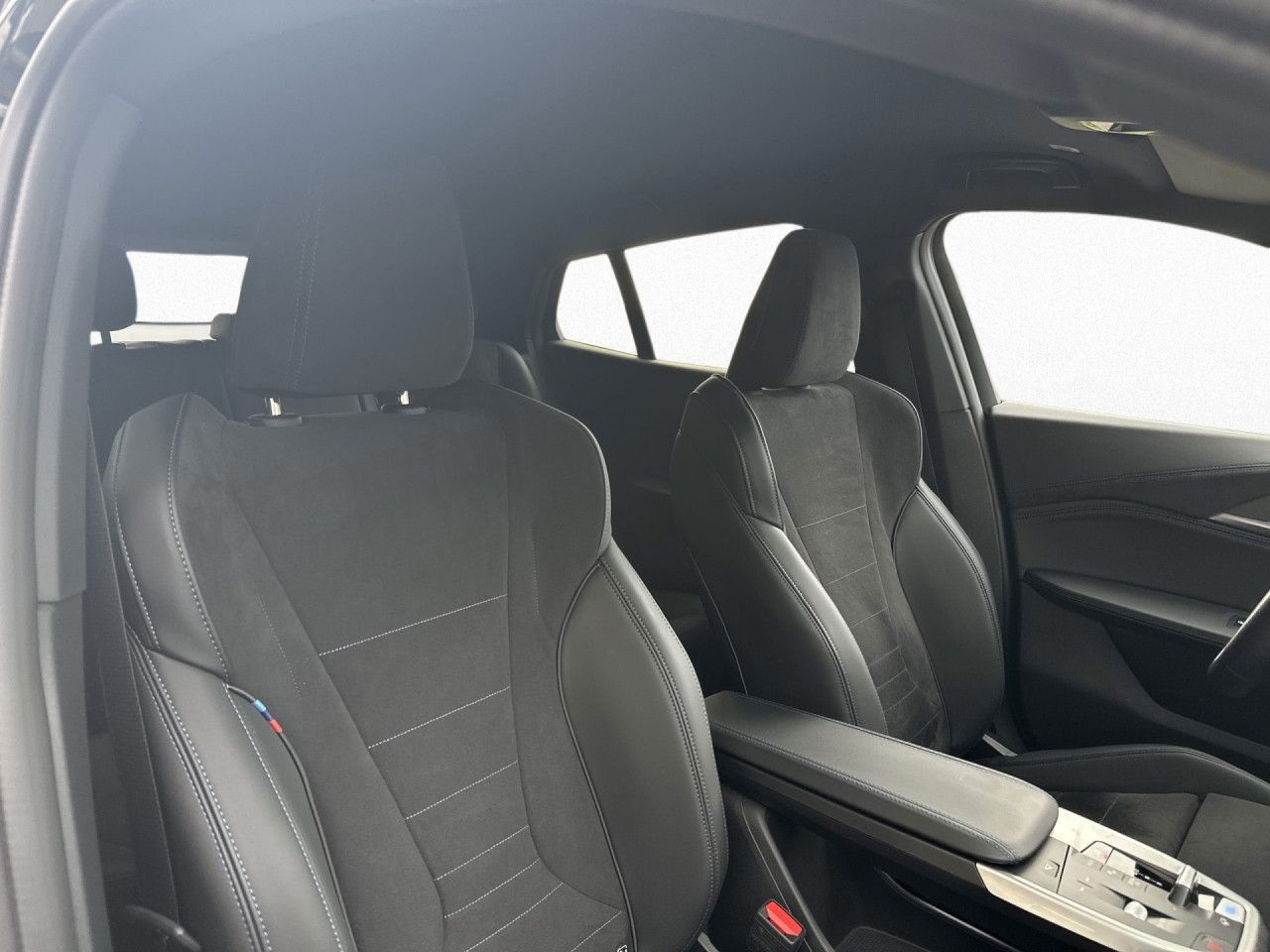 BMW iX2 - Bild 13