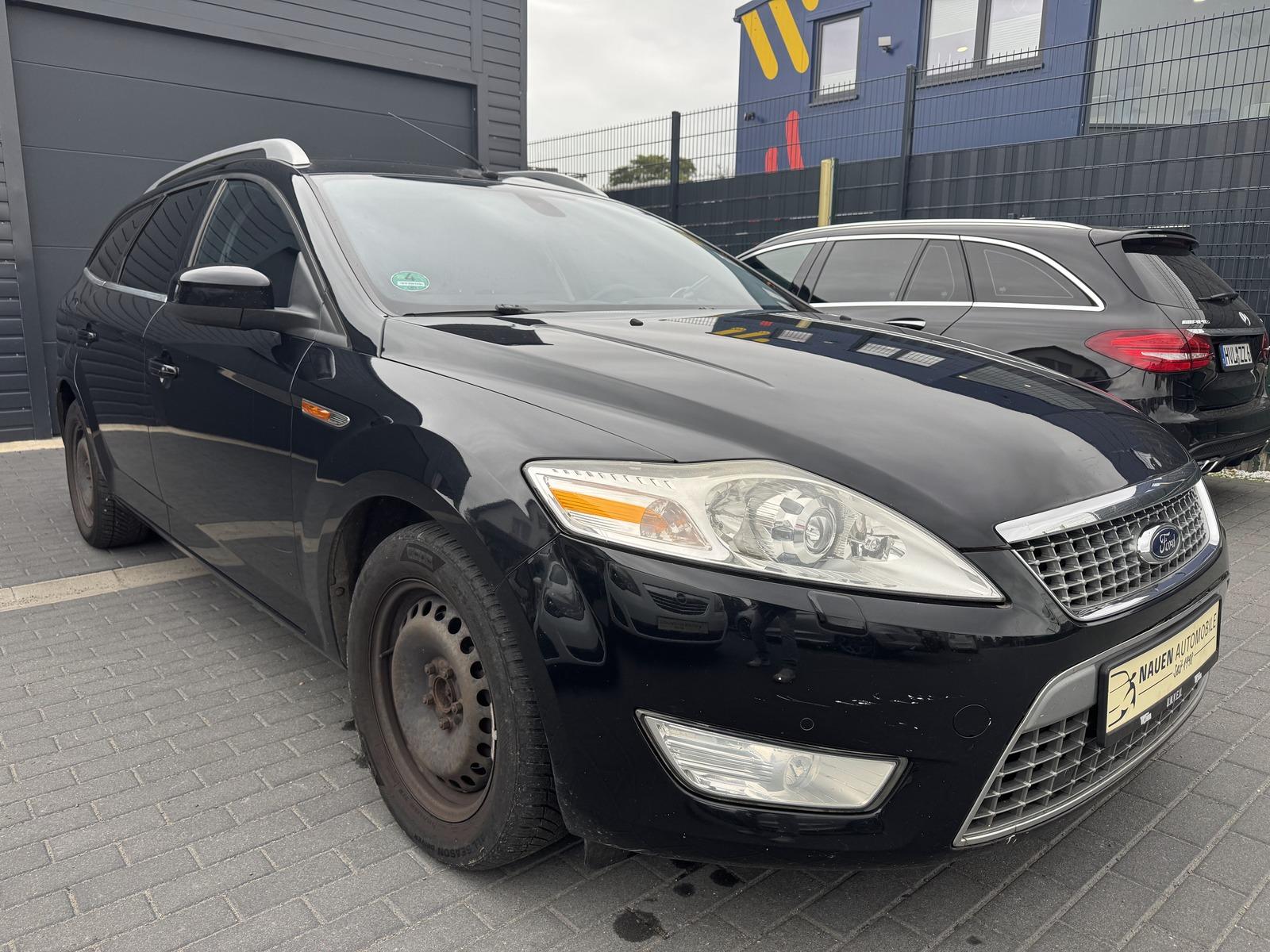 Ford Mondeo 2010 — interior