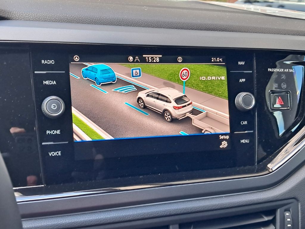 VW Taigo 1.5 TSI DSG R-Line Schiebedach AHK Matrix - Bild 18