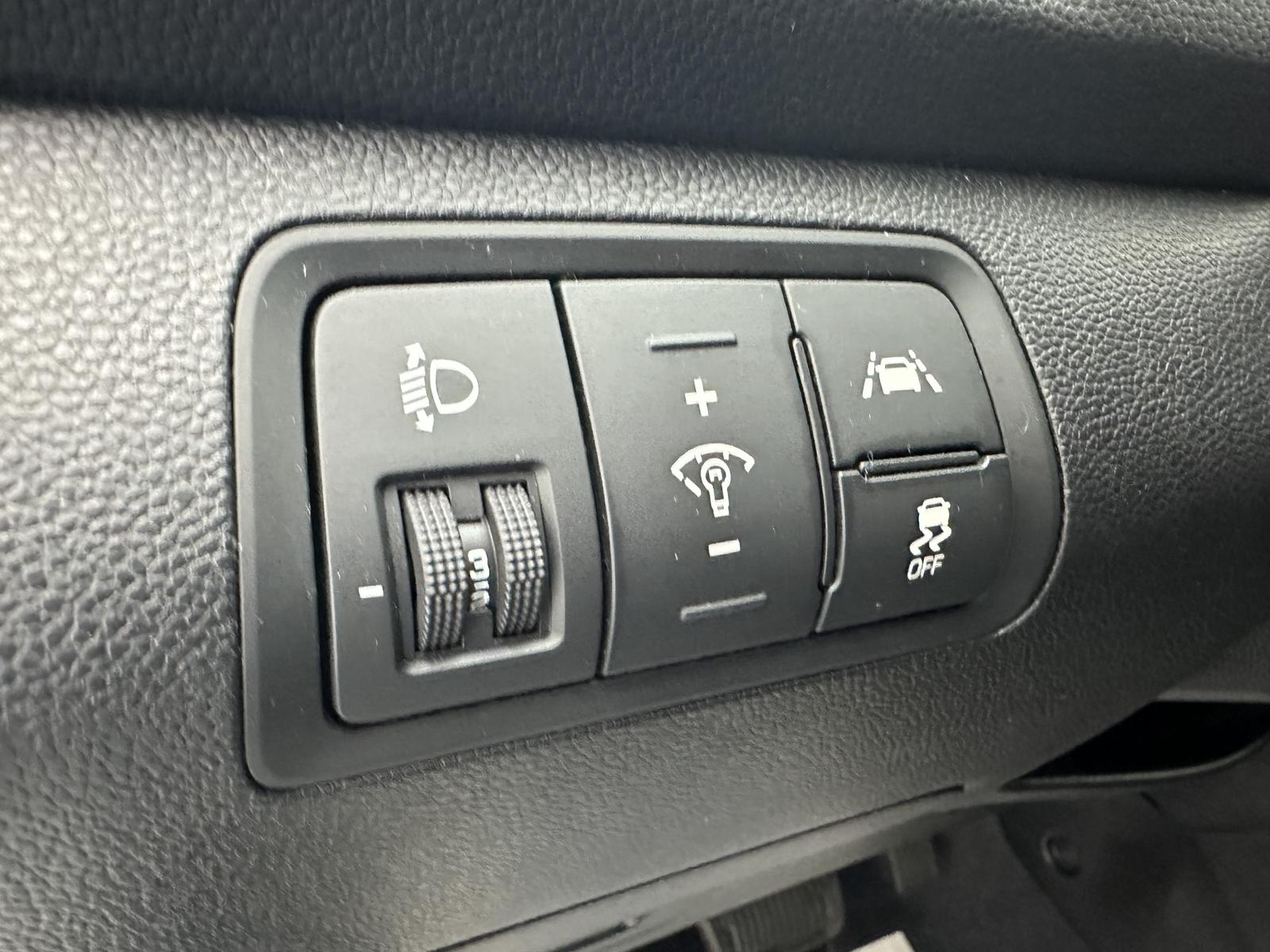 Hyundai i20 YES! Plus "NAVI-CAM-SITZH-MULTI-TEMPO-ALU", миниатюра 16