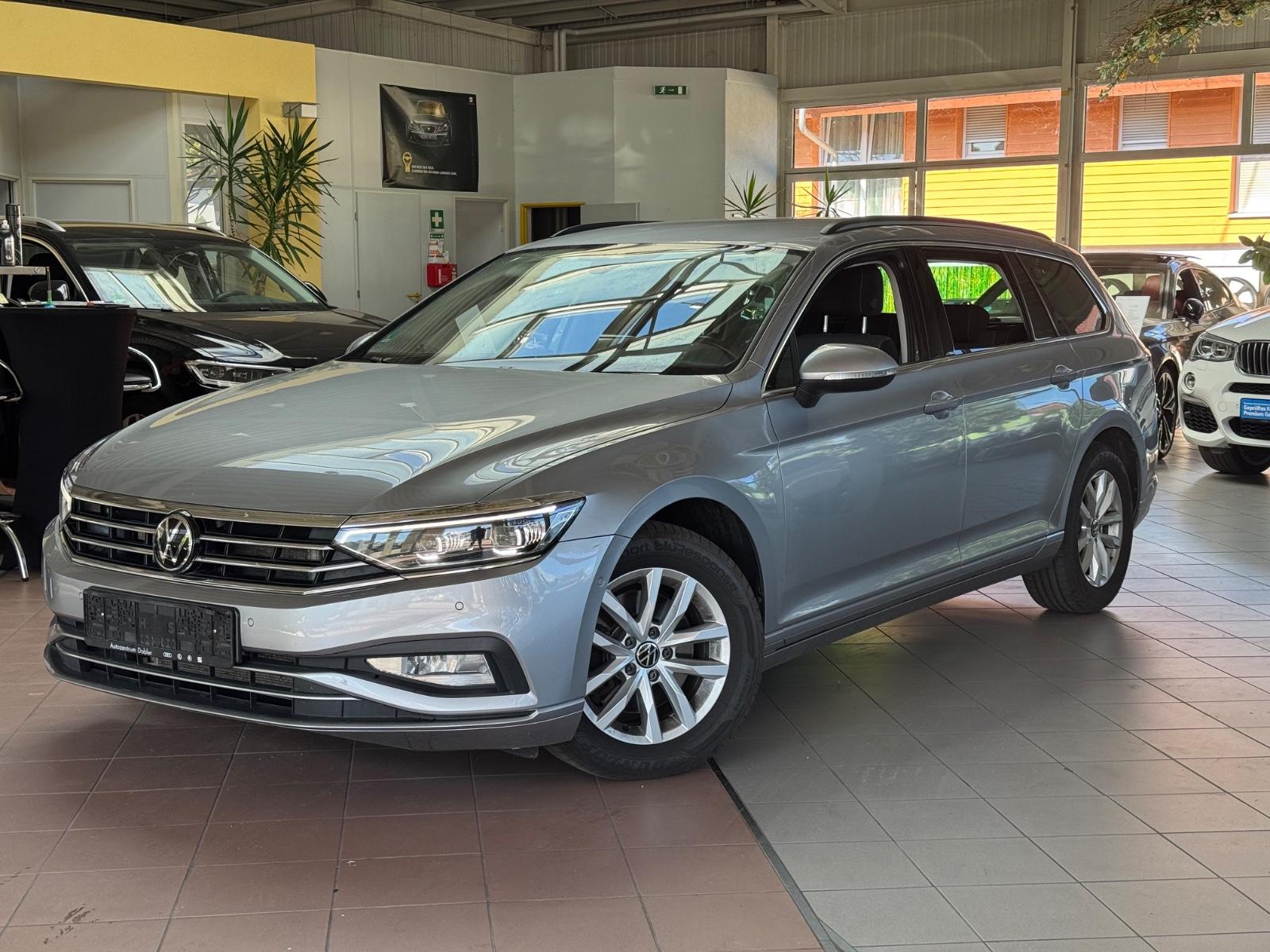 Volkswagen Passat Variant Business *ACC*RFK*AHK*