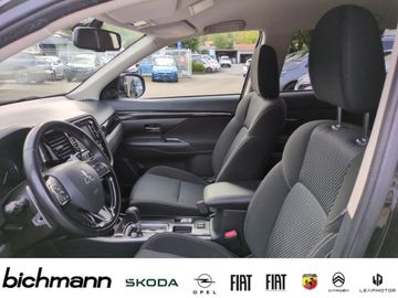 Mitsubishi Outlander - 10