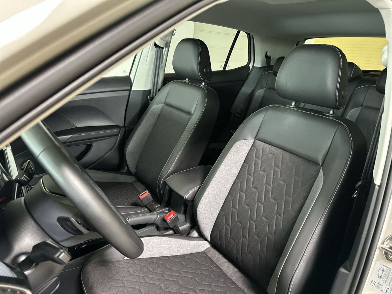 Volkswagen T-Cross 1.0 TSI ENERGY OPF DSG SHZ BAA USB DAB foto 5
