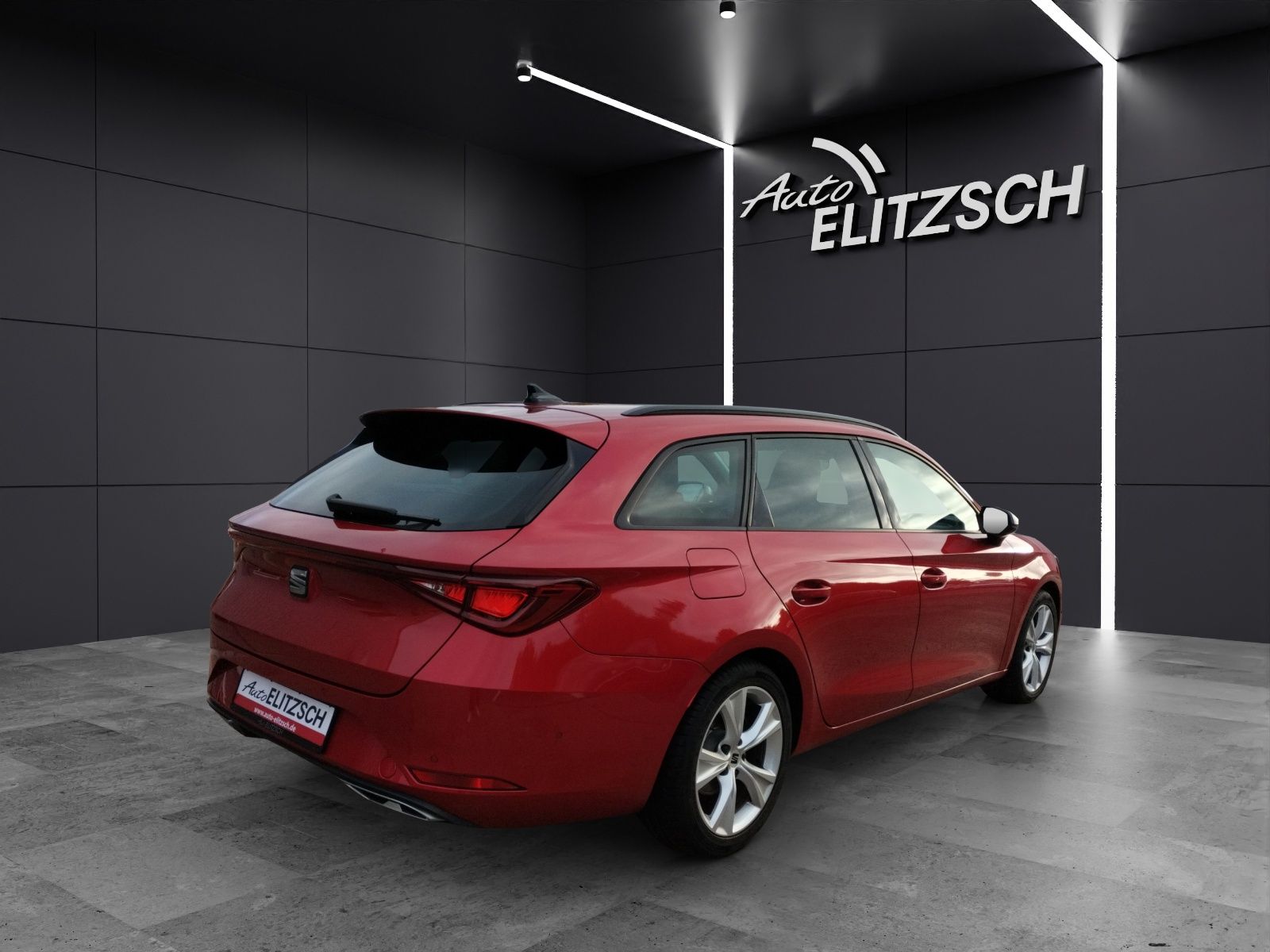 Fahrzeugabbildung SEAT Leon ST eTSI FR-Line DSG LED AHK Navi ACC Park-A