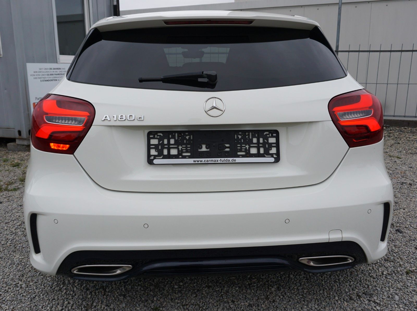 Fahrzeugabbildung Mercedes-Benz A 180d AMG Line T.Leder,LED, Navi,SH,PDC