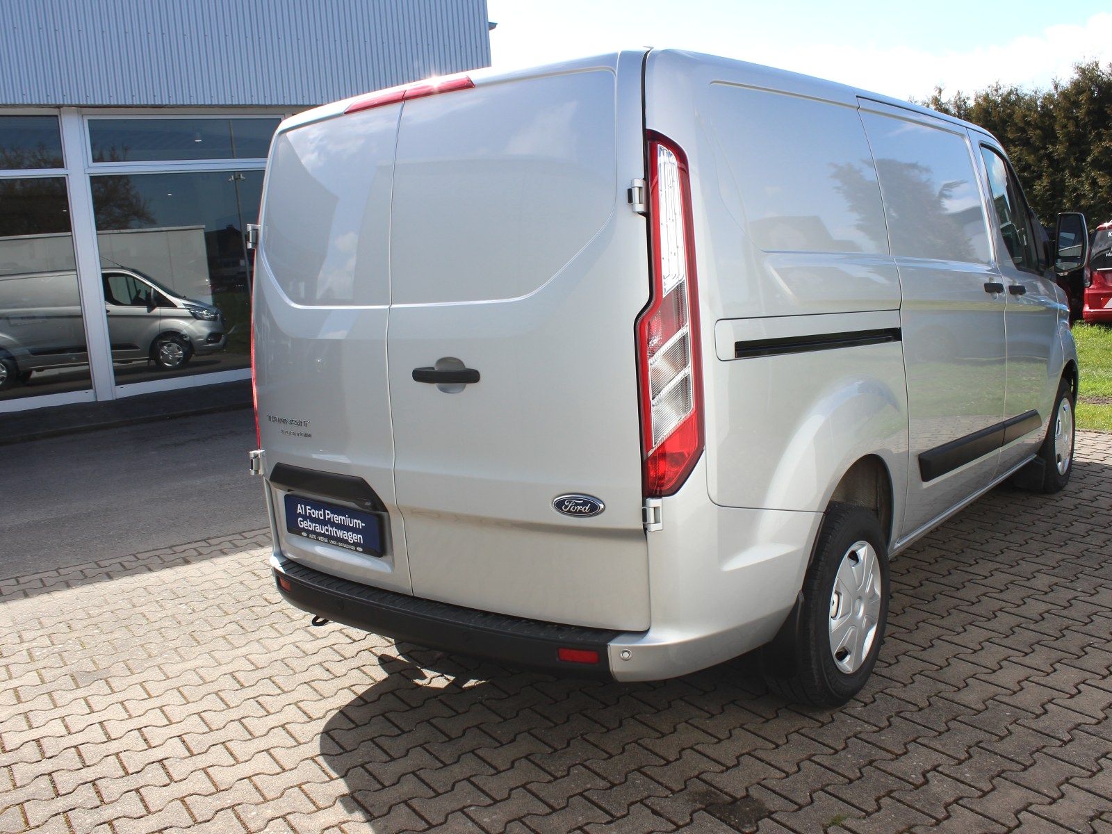 Fahrzeugabbildung Ford Transit Custom Kasten 280 L1 Trend