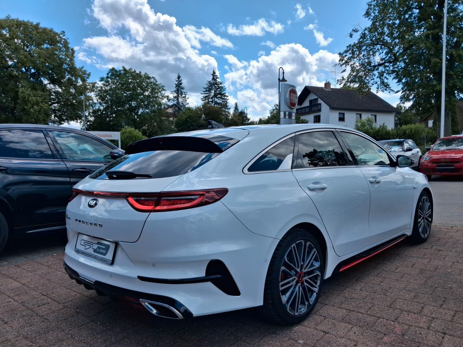 Fahrzeugabbildung Kia pro cee'd / ProCeed GT Alcantara NAVI JBL elektr