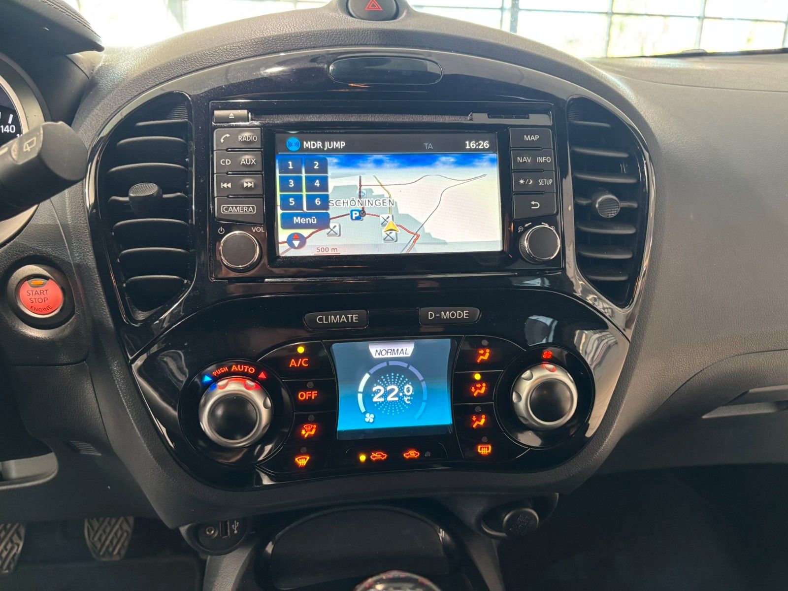 Fahrzeugabbildung Nissan Juke 1.6 NAVI/SHZ/KAMERA/ALU/1.HAND