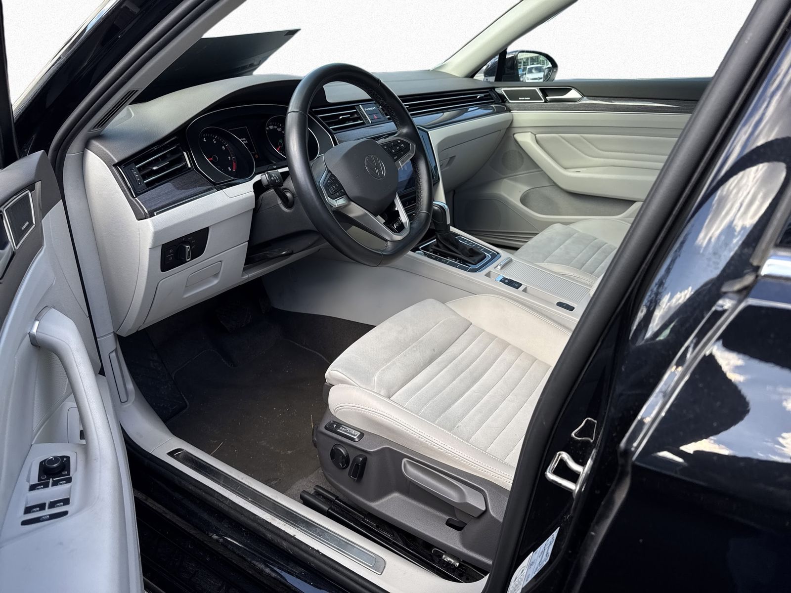 Volkswagen Passat Variant - Bild 11