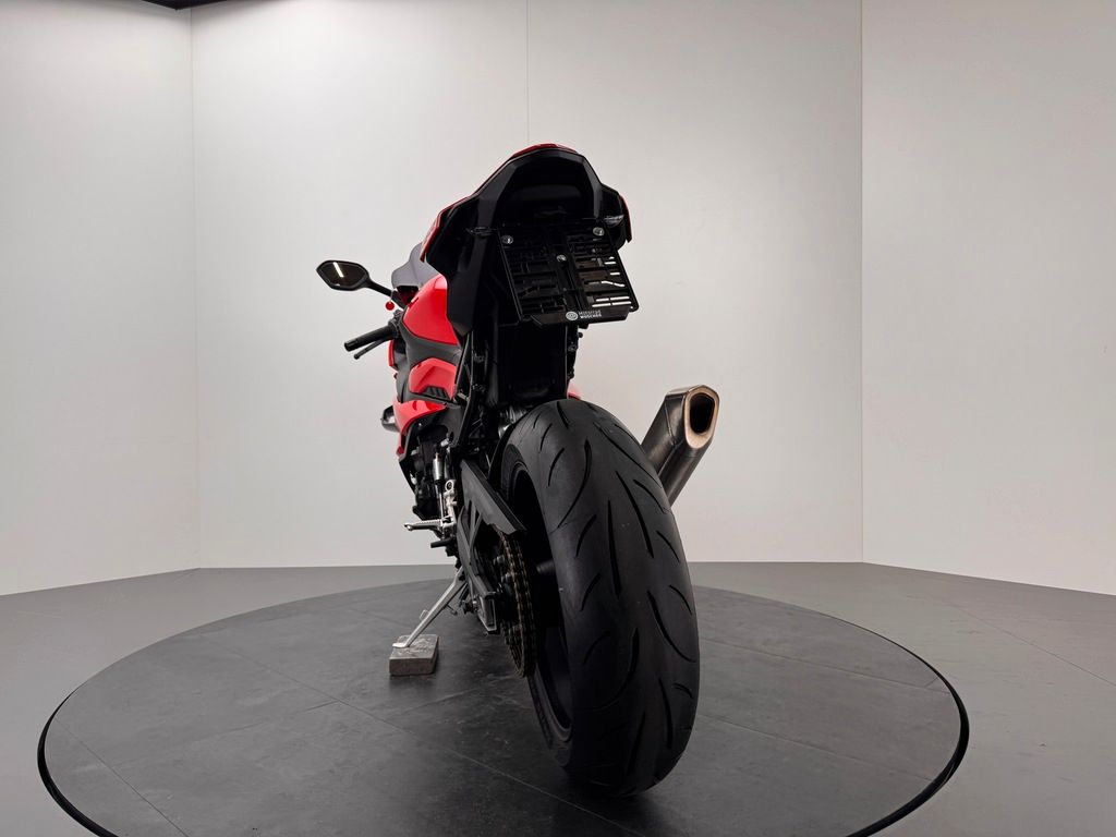 Fahrzeugabbildung BMW S1000 RR *SERVICE NEU *REIFEN NEU *SCHMIEDERÄDER