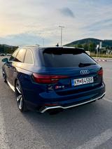 Audi RS4 2.9 TFSI tiptronic quattro CERAMIC CARBON - blaue Audi RS4