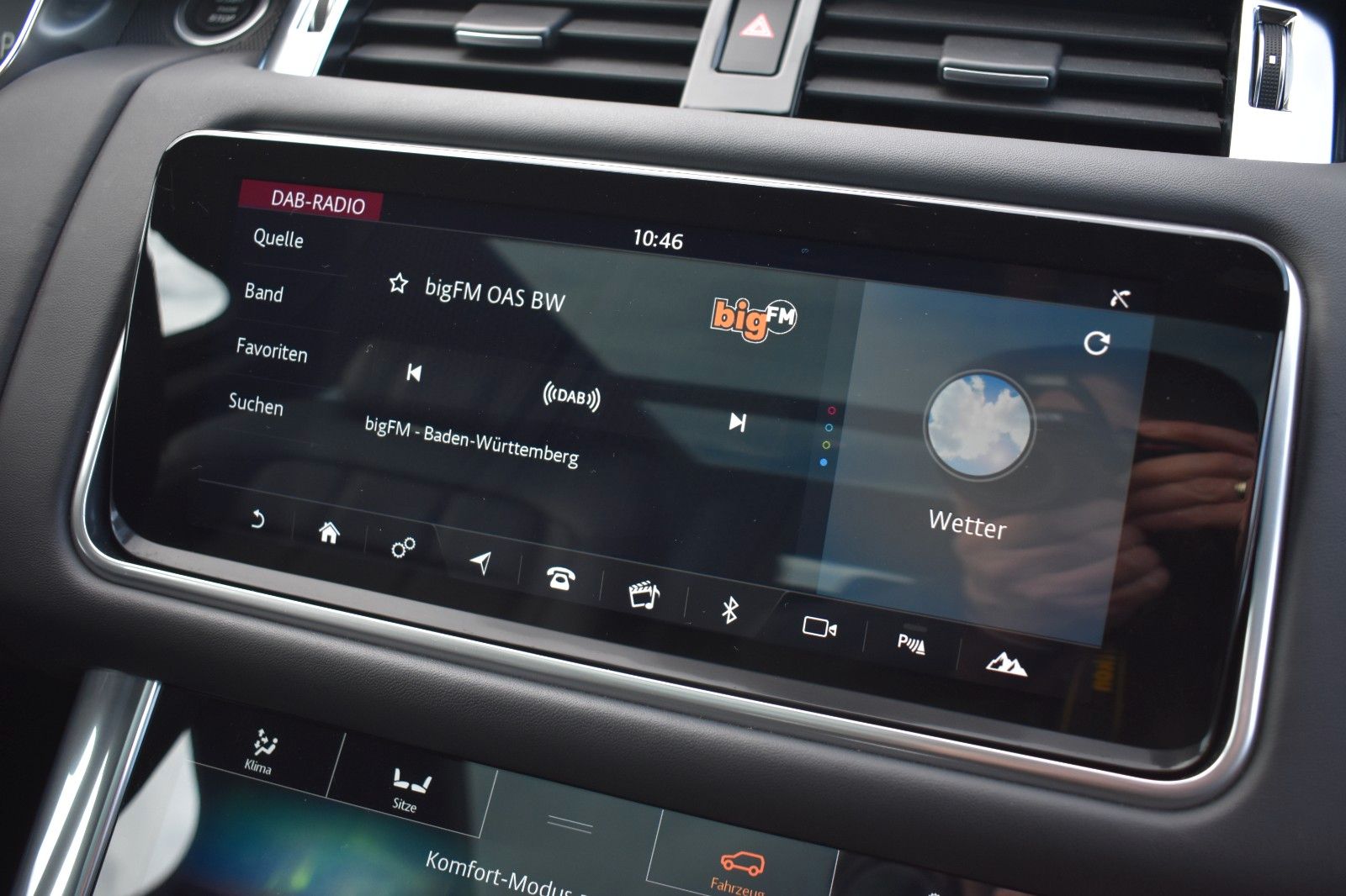 Fahrzeugabbildung Land Rover Range Rover Sport HSE P400 Dynamic Stealt Black