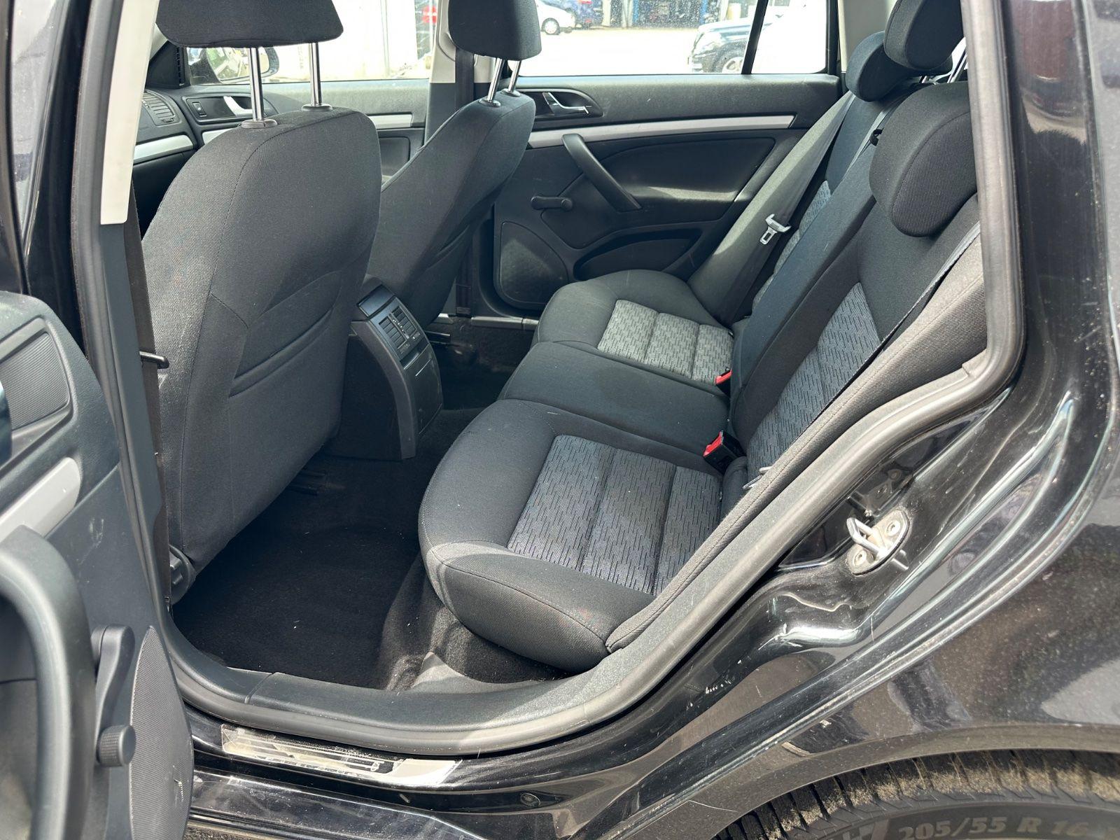 Skoda Octavia 2012 — photo 7