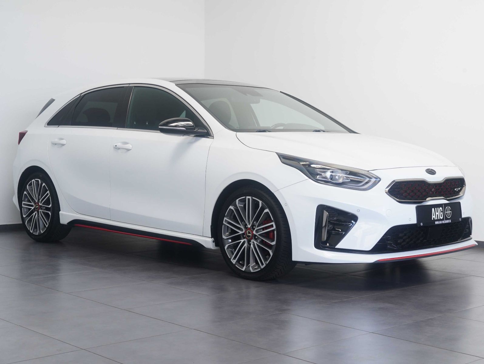 Fahrzeugabbildung Kia cee'd / Ceed 1.6T-GDI GT LED/NAVI/ACC/PANO