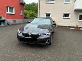 BMW 530e xDrive Touring A -HUD,Leder,Harman, Panoram