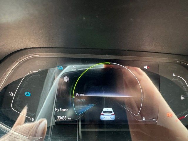 Fahrzeugabbildung Renault Clio E-TECH 140 Intens Navi+360Kamera+Lane