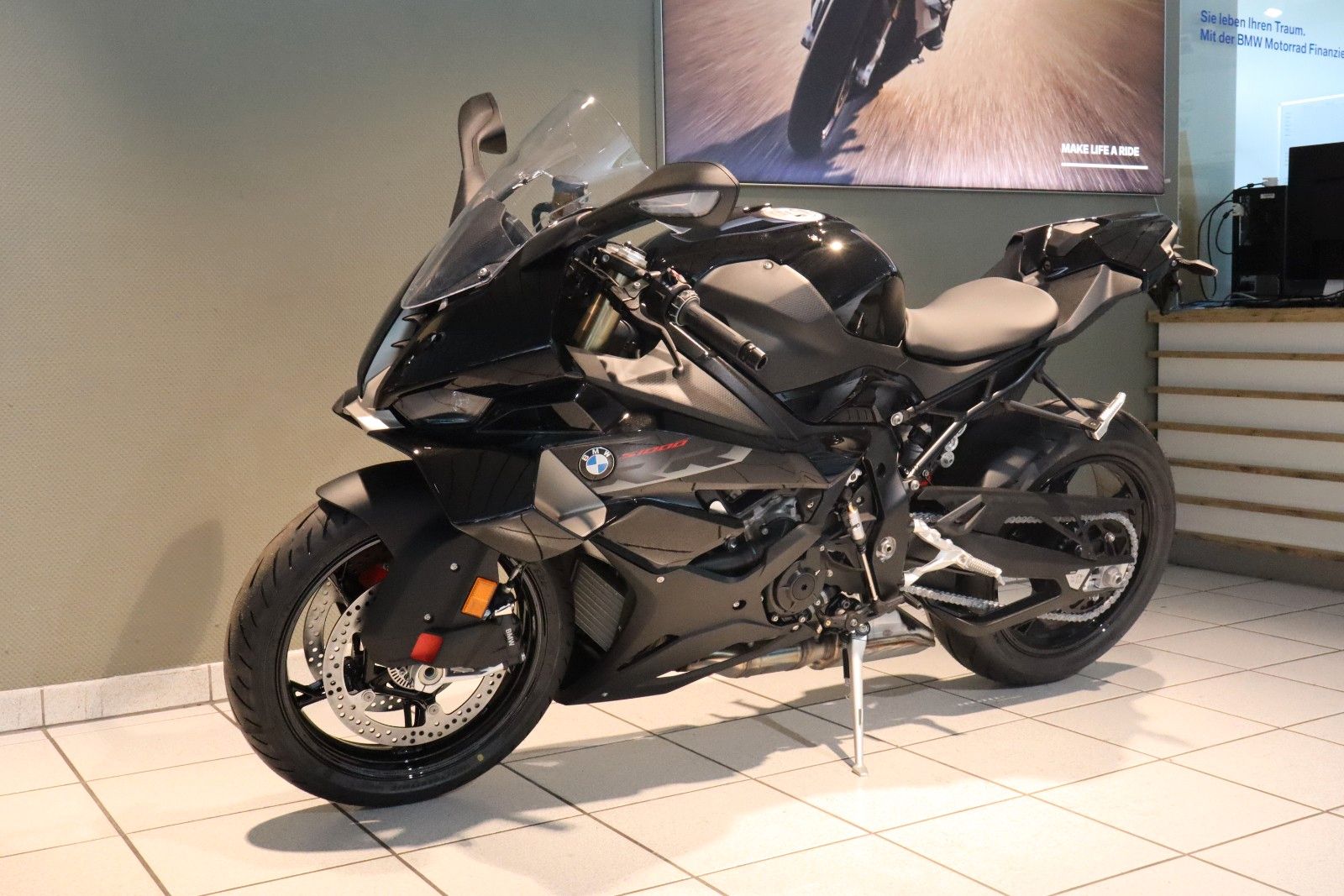 Fahrzeugabbildung BMW S 1000 RR