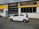 Kia Picanto FIFA World Cup Edition - Kia Picanto: Cup