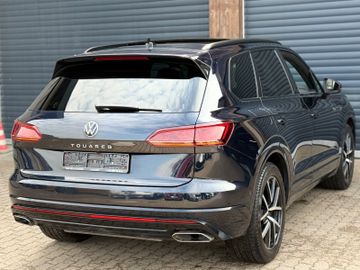 Volkswagen Touareg - 11