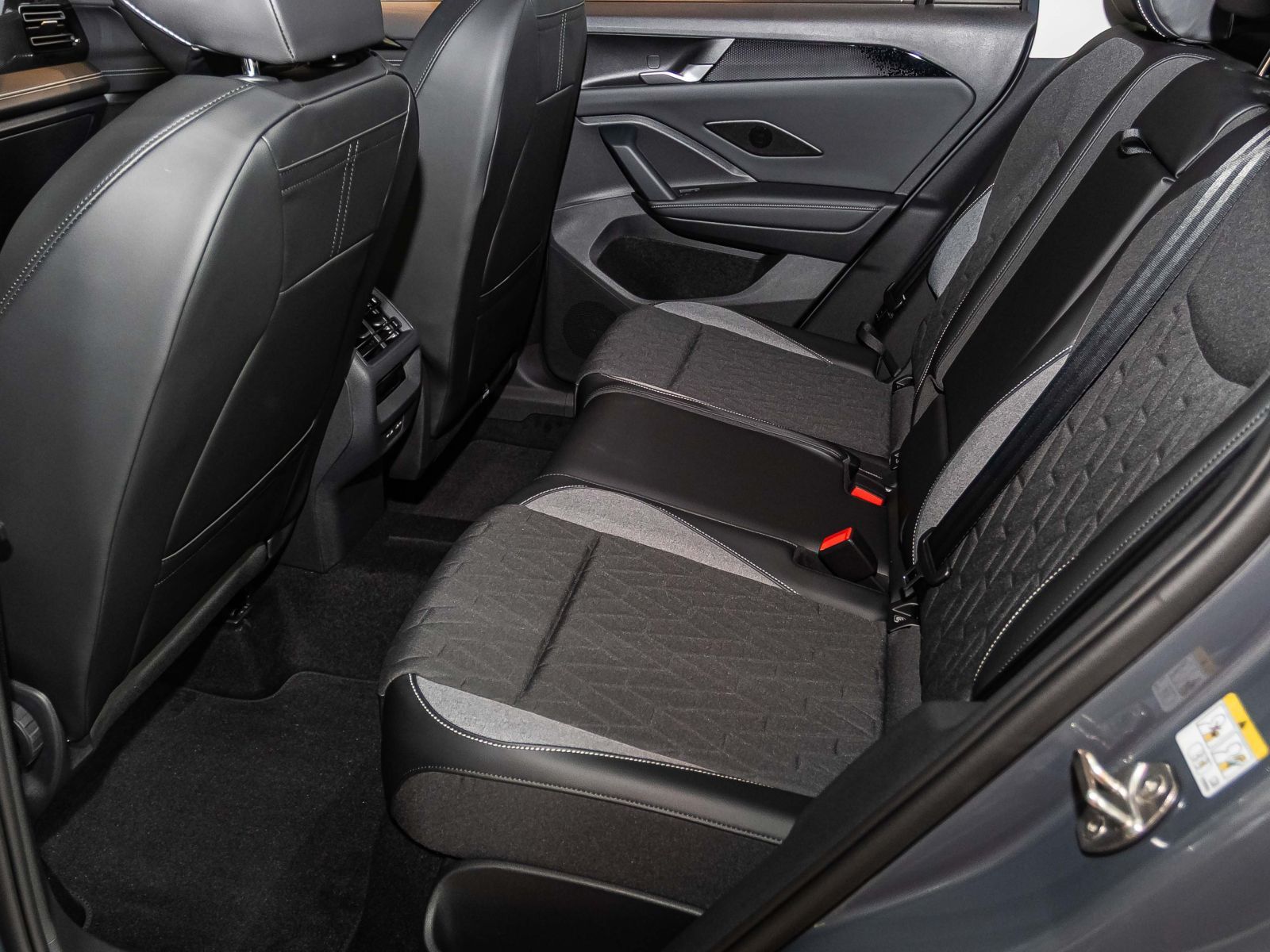 Volkswagen Tiguan - Bild 13