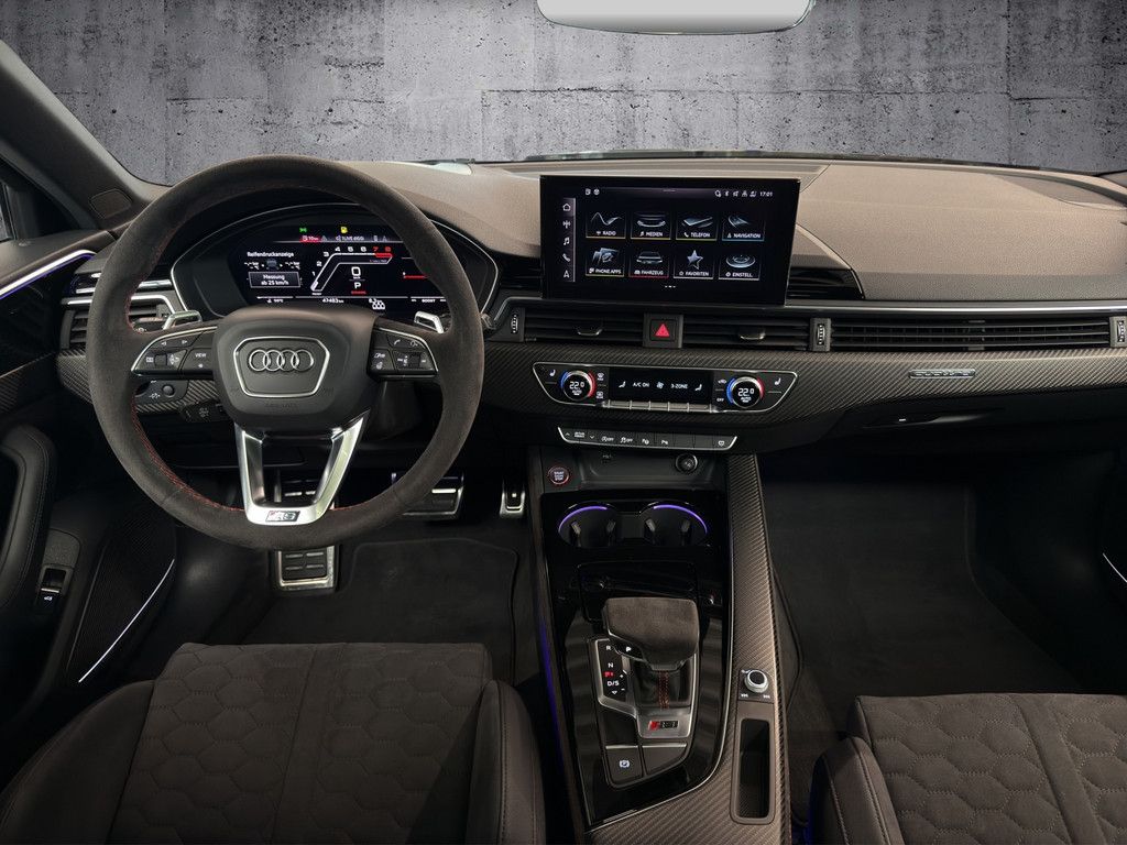 Audi RS4 - Bild 13