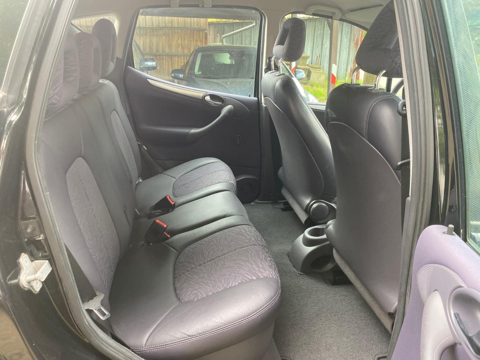 Mercedes-Benz A 190 AVANTGARDE, Klima, Navi, Tempomat, PDC, ..
