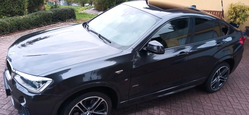 Image of BMW X4 M